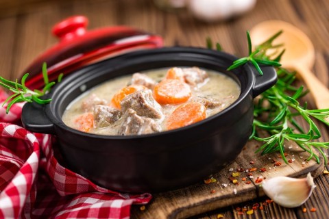 Foie de veau tiède à l'aigre doux et salade orange