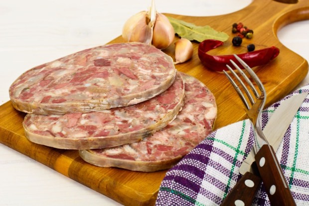 Estomac de porc farci